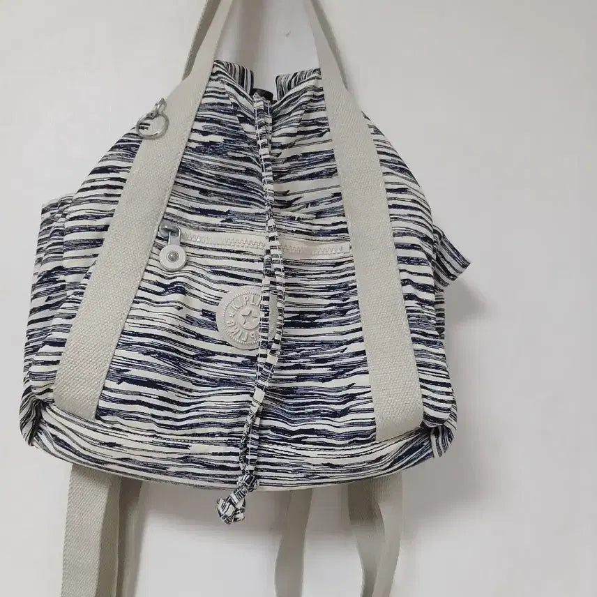 [BUNJANG] Kipling Navy Stripe Backpack / 키플링 백팩 네이비 스트라이프 30  29