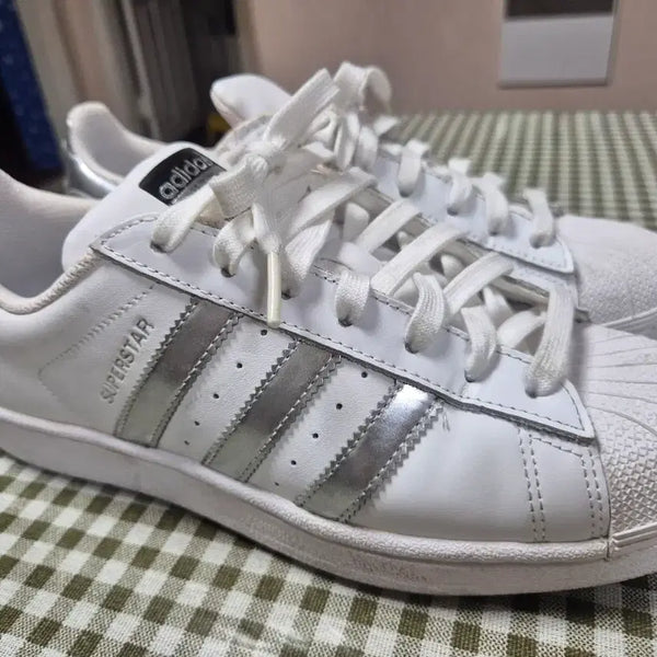 [BUNJANG] Adidas Superstar White Silver (255mm) / 아디다스 슈퍼스타 255 무료배송