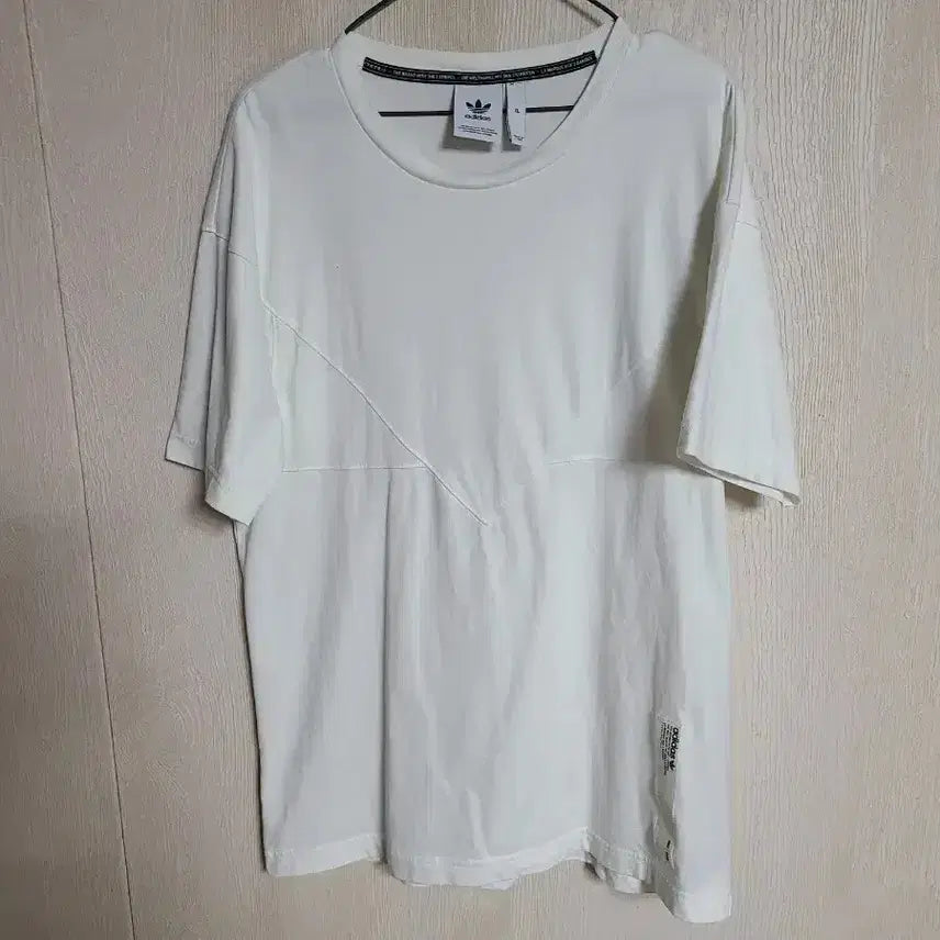 [BUNJANG] Adidas NMD T-shirt White / 아디다스 반팔 nmd 티셔츠 화이트 105