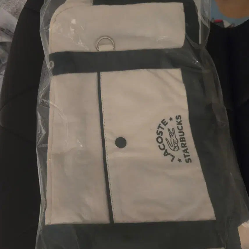 [BUNJANG] Starbucks x Lacoste Multi-Pouch Bag (Sealed) / 스타벅스 라코스테 멀티플백 (미개봉)