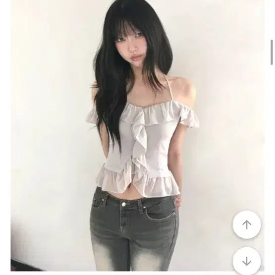 [BUNJANG] Butterfly Ruffle Chiffon Blouse with Smocked Banding / 에이블리 나비 러플 쉬폰 블라우스 스모크 밴딩 나시 프릴