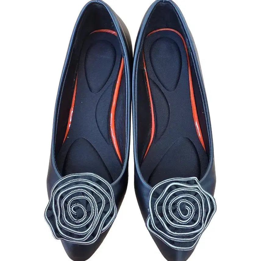 [BUNJANG] Rose Embellished Pumps Heels - Black Leather / 로즈 장식 펌프스 구두 240