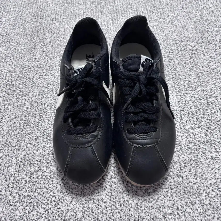 [BUNJANG] Nike Classic Cortez Color-Block Sneakers / 235 나이키 클래식 코르테즈 배색 운동화 0828