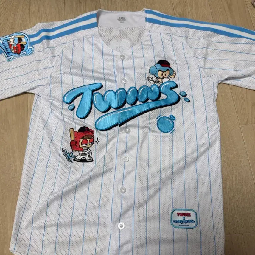 [BUNJANG] LG Twins Baseball Uniforms - Various Players & Editions (Bundle or Individual) / LG트윈스 유니폼 판매합니다