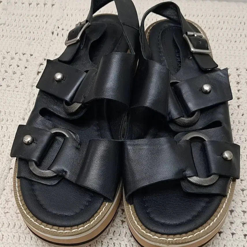 [BUNJANG] LAZY SUMMER Black Leather Sandals (245) / LAZY SUMMER  가죽샌들 245