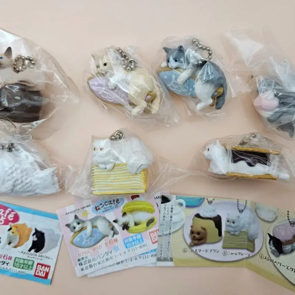 [BUNJANG] Dessert Cat Figurine Keychain / 디저트 고양이 피규어 키링