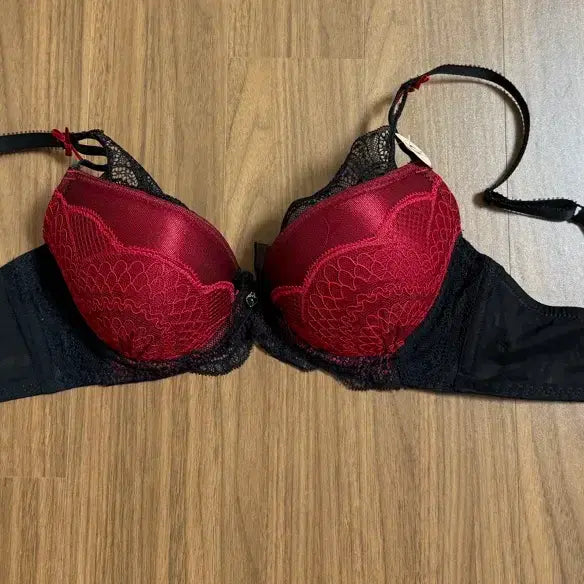 [BUNJANG] EBLINE 75B Black Red Lace Bralette / EBLINE 75B 블랙 레드 레이스 브라