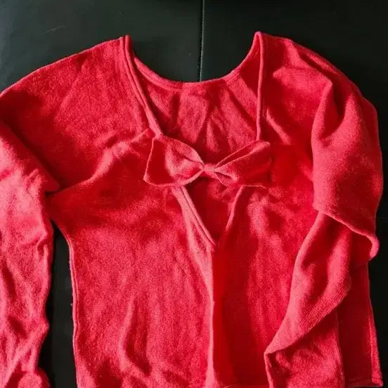[BUNJANG] Red Ribbon Knit Sweater / 빨간색 리본 장식 니트