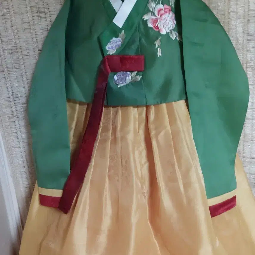 [BUNJANG] Women's Hanbok Green Skirt Set / 새제품급)여성한복 여아 한복 녹색 치마 세트