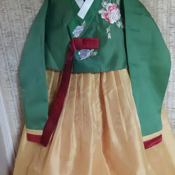 [BUNJANG] Women's Hanbok Green Skirt Set / 새제품급)여성한복 여아 한복 녹색 치마 세트