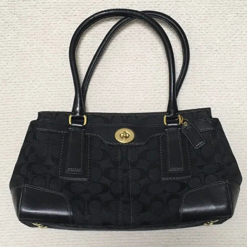 [BUNJANG] Coach Turnlock Tote Bag Black / Coach 코치 턴락 블랙 토트백
