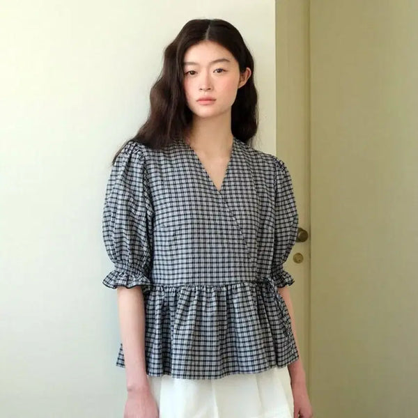 [BUNJANG] MOUI Seersucker Wrap Blouse / 모의(MOUI) 시어서커 랩 블라우스 55-66