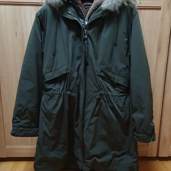 [BUNJANG] Sisley Padded Jacket / 시슬리 패딩