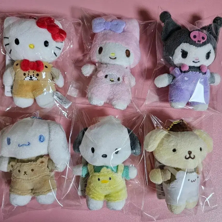 [BUNJANG] Sanrio Characters Overalls Series Charm Collection / 산리오 캐릭터 인형 멜빵시리즈 키링 개당가격