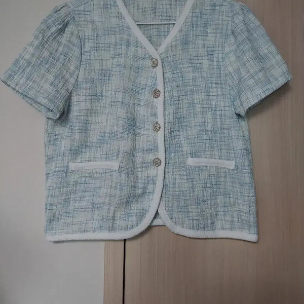 [BUNJANG] Sparkling Thin Tweed Short-Sleeve Jacket - Sky Blue / 반짝이 아주얇은 트위드 반팔 자켓 하늘색 44 55