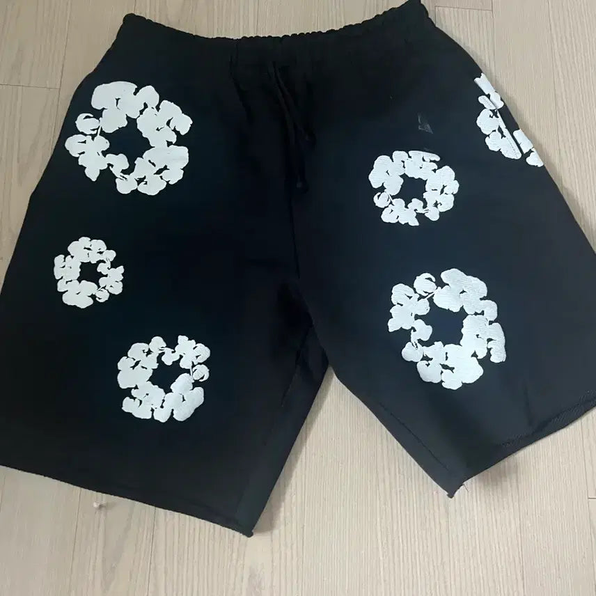 [BUNJANG] Denim Tears Shorts Black / 데님티어스 반바지 블랙
