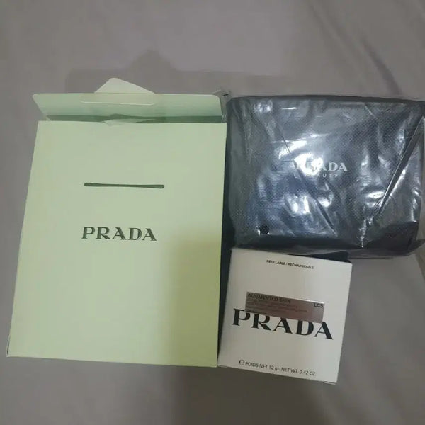[BUNJANG] Prada Reveal Mesh Cushion LC5 (Sealed) with Mini Vanity Pouch / [미개봉]프라다 리빌 메쉬 쿠션 LC5 (+미니 배니티 파우치)