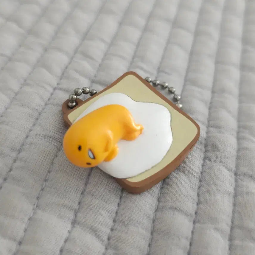 [BUNJANG] Gudetama Gacha Classic Bread Keychain / 구데타마 가챠 고전 식빵 키링
