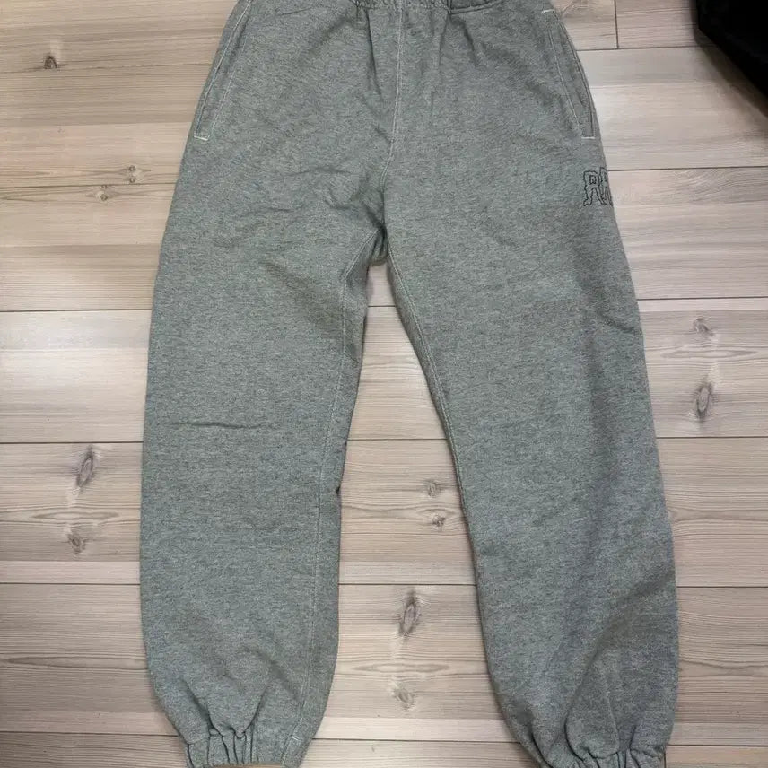 [BUNJANG] ESSENSRUM Resurrection Sweatpants Blind Files M Grey / 에센스룸 리저렉션 스웻팬츠 블라인드파일즈 m 그레이