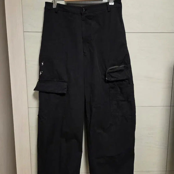 [BUNJANG] Material Lab 26SS Zodiac Embroidery Cargo Pants Black / 머티리얼랩 26SS 별자리 자수 카고 팬츠 블랙 77