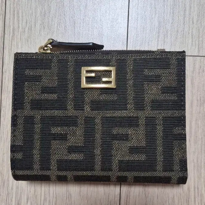 [BUNJANG] Fendi Bifold Wallet / 펜디 반지갑(정품)