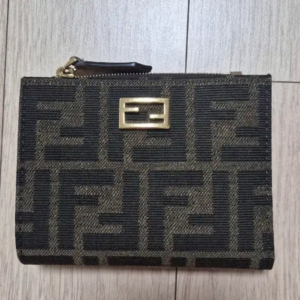 [BUNJANG] Fendi Bifold Wallet / 펜디 반지갑(정품)