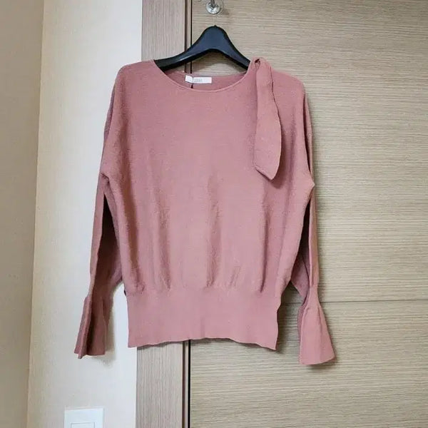 [BUNJANG] ZOOC Ribbon Knit Top / 새상품) ZOOC 리본니트 프리사이즈