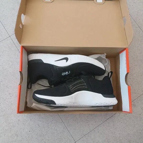 [BUNJANG] Nike Revolution 7 Running Shoes - Black / 나이키 레볼루션 7 (블랙)