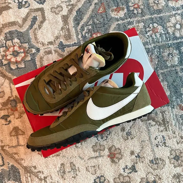 [BUNJANG] Nike Waffle Racer Olive Black / 나이키 와플 레이서 올리브 플랙 세일 (새제품,270)