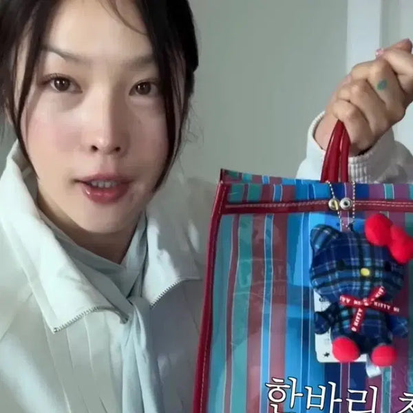 [BUNJANG] Lovelyz Sujeong Hello Kitty Limited Edition Keychain / 수사샤 서지수 헬로키티 키링 한정판