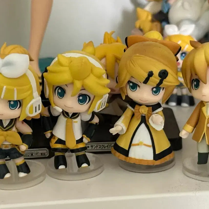 [BUNJANG] Nendoroid Pitanui "Servant of Evil" Rin & Len 4-Figure Bundle Set / 린 렌 악의 하인 악의 딸 푸치넨도 피규어 4종 일괄