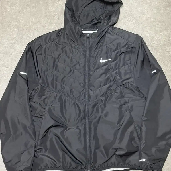 [BUNJANG] Nike Therma-FIT Repel Synthetic Fill Running Jacket / 나이키 써마핏 리펠 신세틱 필 러닝 자켓