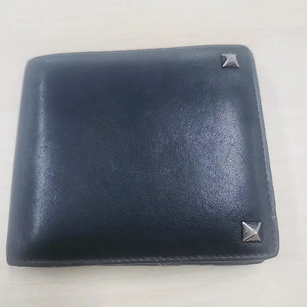 [BUNJANG] Valentino Stud Bi-Fold Wallet Black / 발렌티노 스터드 반지갑 블랙