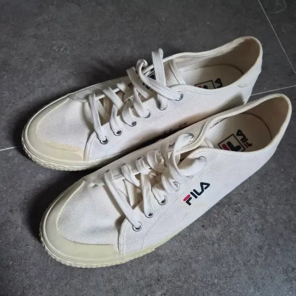 [BUNJANG] Fila Canvas Sneakers White / 휠라 스니커즈 화이트 270