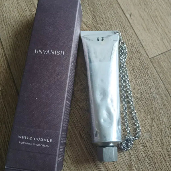 [BUNJANG] Unarnish White Cuddle Perfumed Hand Cream / 언베니쉬 핸드크림 새제품팝니다