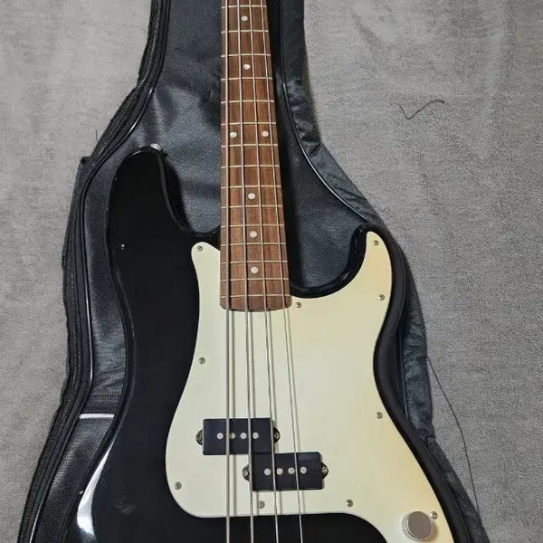 [BUNJANG] Fender Squier Affinity Precision Bass / 펜더 스콰이어 Affinity 프레시전 베이스
