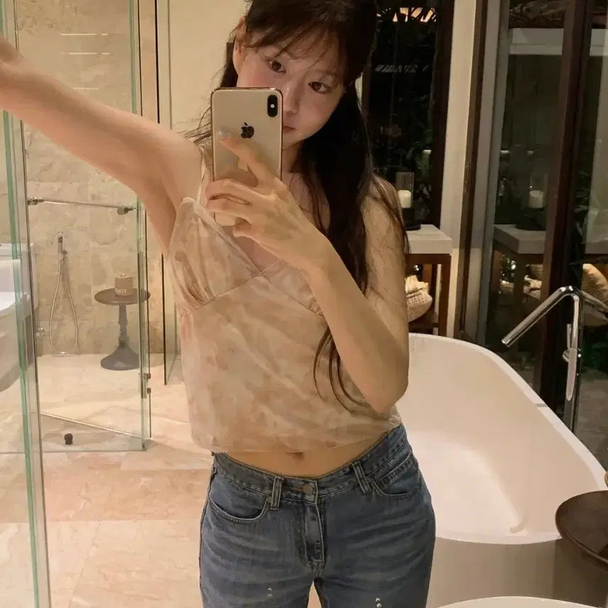 [BUNJANG] Foeto Antique Rose Cami Top / 포에토 엔틱 로즈 케미 탑 foeto antique rose cami top