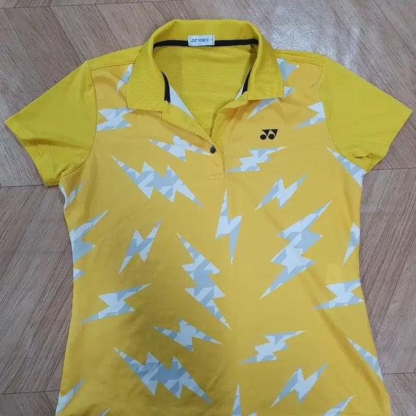[BUNJANG] Yonex Yellow Lightning Pattern Short Sleeve Polo Shirt / 요넥스 반팔 카라티 옐로우 번개 패턴