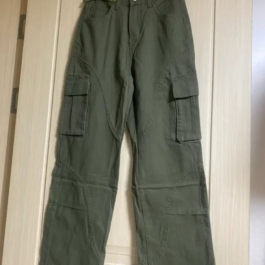 [BUNJANG] Khaki Long Wide Cargo Pants / 새상품 카키 롱 와이드 카고 팬츠