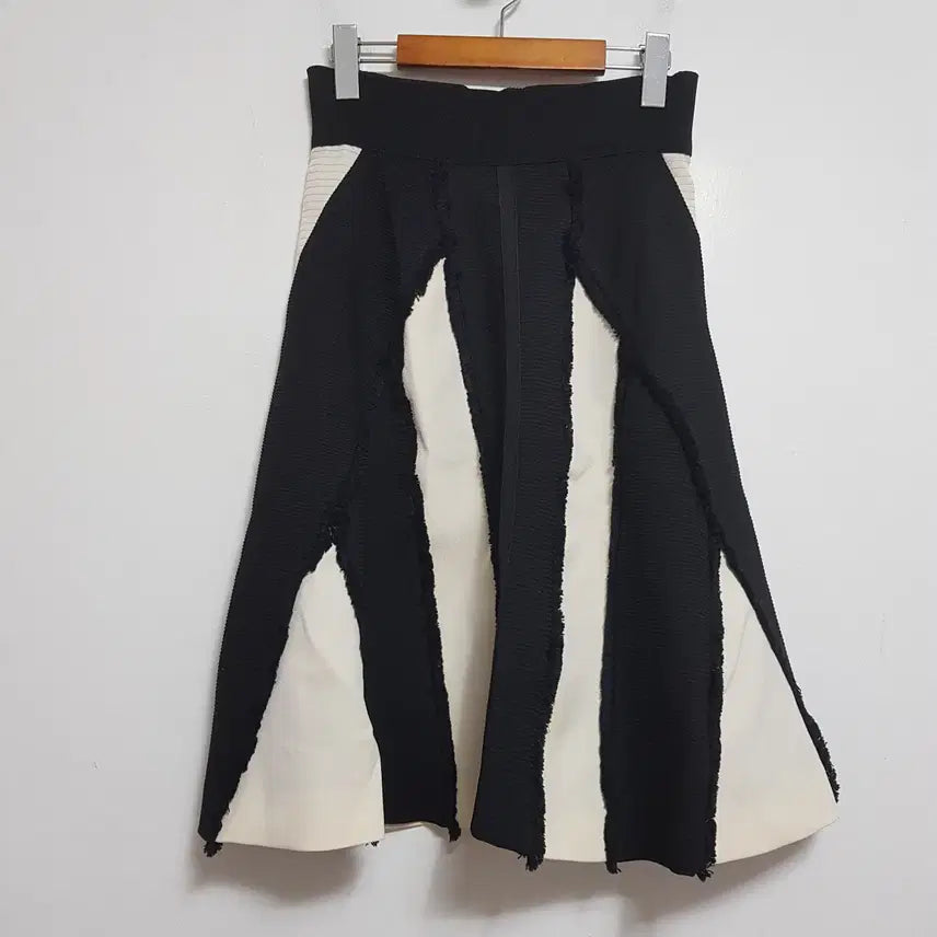 [BUNJANG] Black Knit Skirt (M Size) / 6802/니트스커트 여 M사이즈 블랙스커트/내옷방