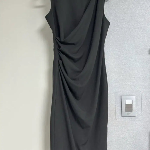 [BUNJANG] Luui Dark Grey Draping Shirring Midi Dress / 55) luui 다크그레이 드레이핑 셔링 미디 원피스