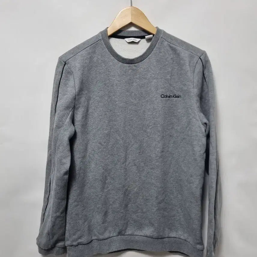 [BUNJANG] Calvin Klein Sweatshirt M / 캘빈클라인 맨투맨 M