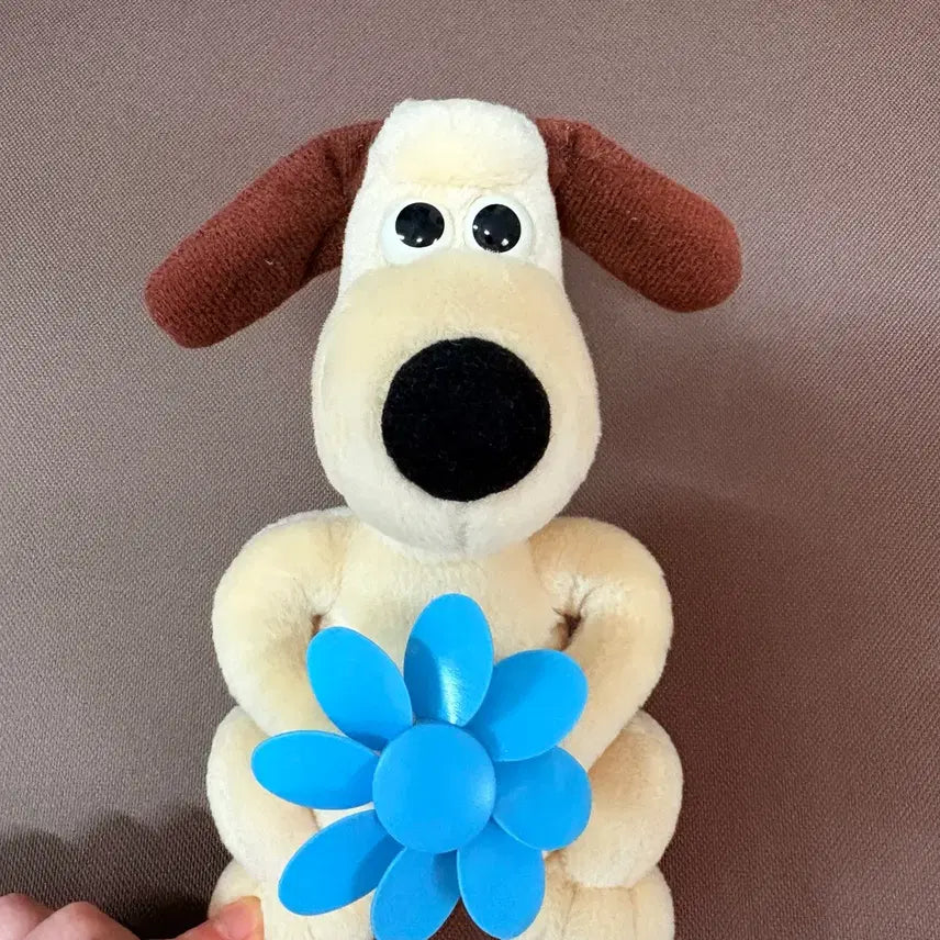 [BUNJANG] Wallace & Gromit Sitting Gromit Fan Plush / 월레스와그로밋 앉은 그로밋 선풍기 인형