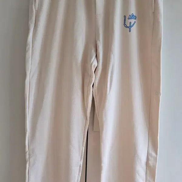 [BUNJANG] Unisex Ivory Training Jogger Pants / IVORY색 트레이닝 조거 팬츠(새상품. 무료배송)