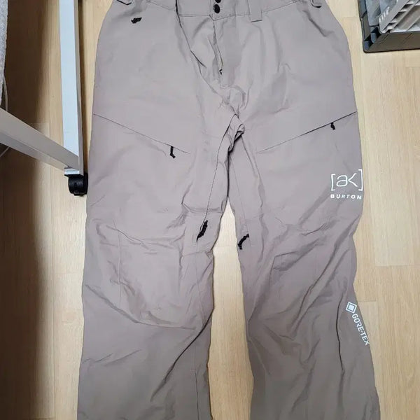 [BUNJANG] AK Swash Gore-Tex Pants Beige XL / 2526 버튼 AK 스워시 고어텍스 팬츠 XL사이즈 베이지색 팝니다.