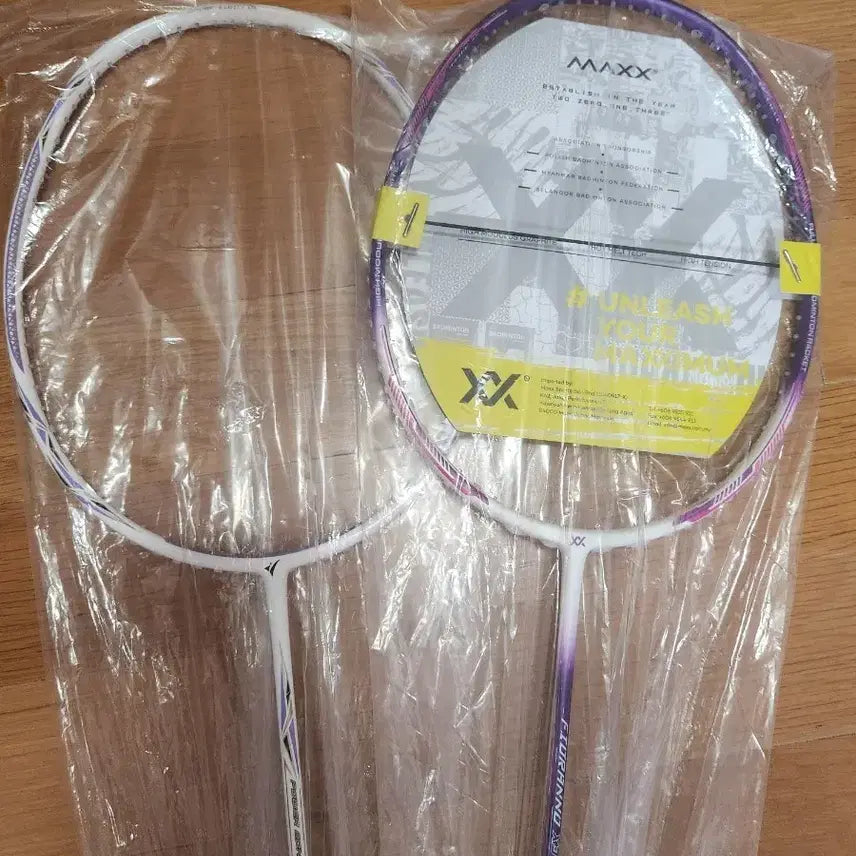 [BUNJANG] Badminton Racket Set (New) / (대회 상품) 배드민턴 라켓[새상품]