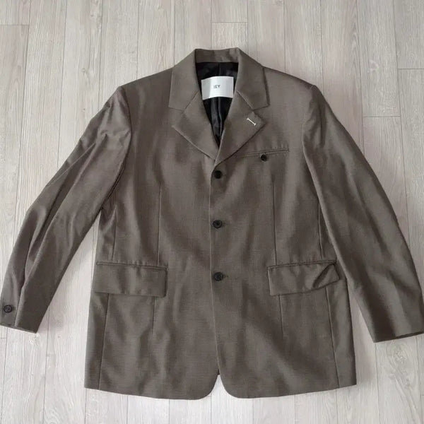 [BUNJANG] E.A. Three-Button Oversized Blazer - Almond Check Brown (M) / 이에이 쓰리버튼 오버핏 블레이저 아몬드 체크 브라운 M