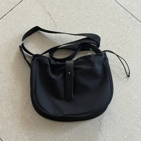 [BUNJANG] Hatching Room Wavy Bag Mini / 해칭룸 웨이비 백 미니