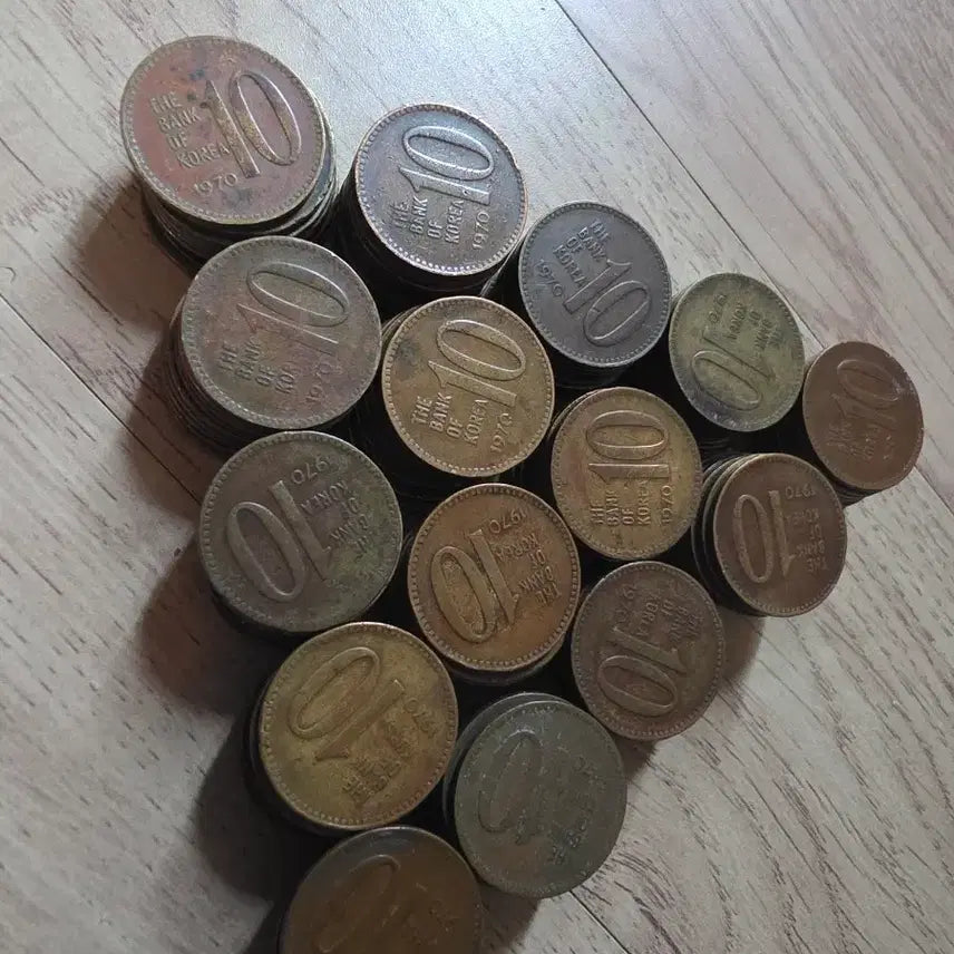 [BUNJANG] 1970 10 Won Coin Bundle (150 pcs) / 1970년 보품 10주 동전 150개 일괄.