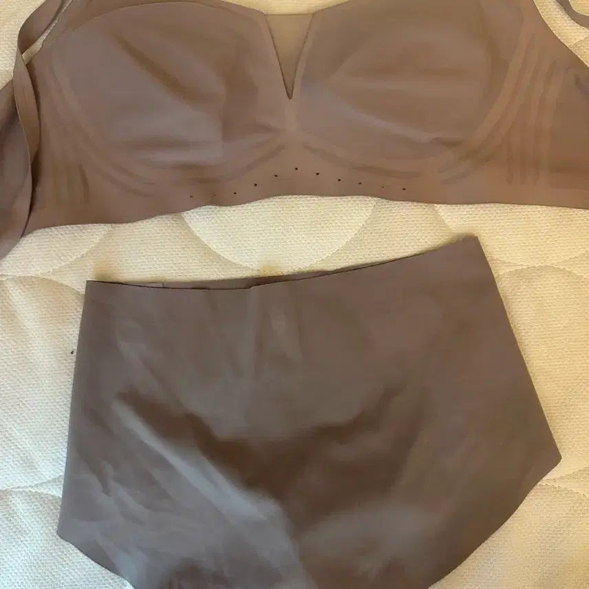 [BUNJANG] Women's Underwear Set (Panty & Bra) / 속옷 세트 (팬티, 브라)